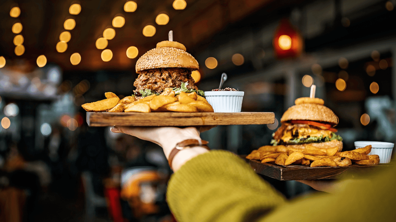 Se recomienda a los asistentes planificar sus rutas con antelación y llegar temprano a los puntos de venta para evitar congestiones durante las jornadas del festival. Créditos Getty Images