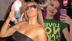 Karol G y Adela